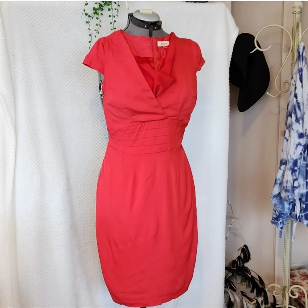 PENDING SALE woman size 10 crimson red fitted midi dress - Picture 2 of 14